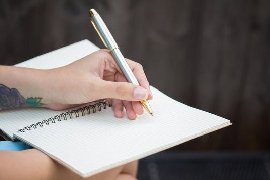A Beginner’s Guide to Using Writing Therapy to Enhance Personal Growth