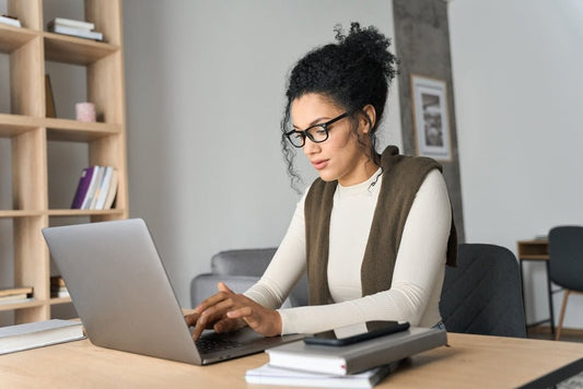 How To Choose The Best Professional Notebooks For Work And Play