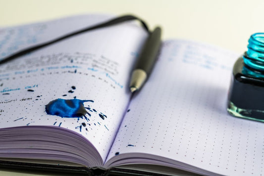 LeStallion fountain pen journal hero for Should I store my fountain pen up or down